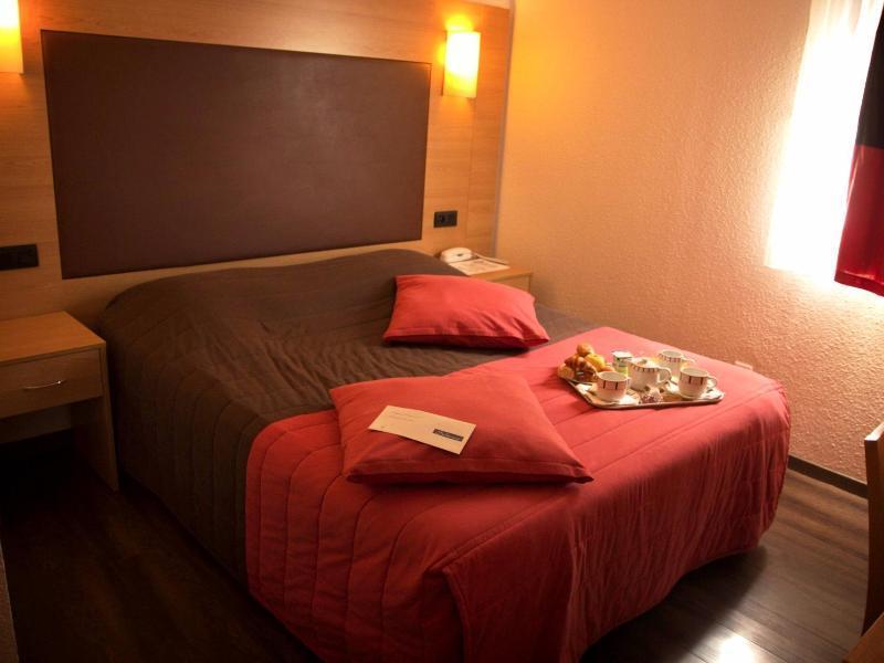 Logis Hotel Restaurant Solenca Nogaro Luaran gambar