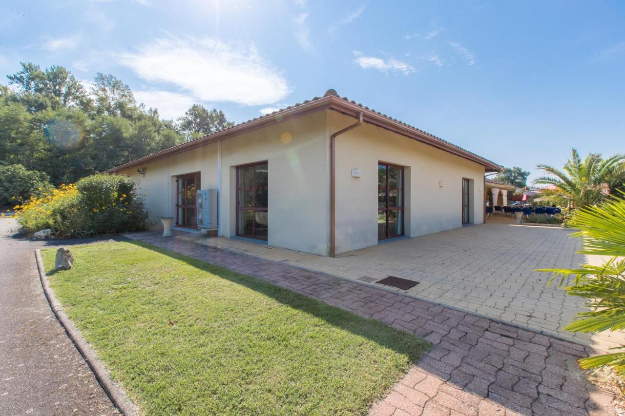 Logis Hotel Restaurant Solenca Nogaro Luaran gambar